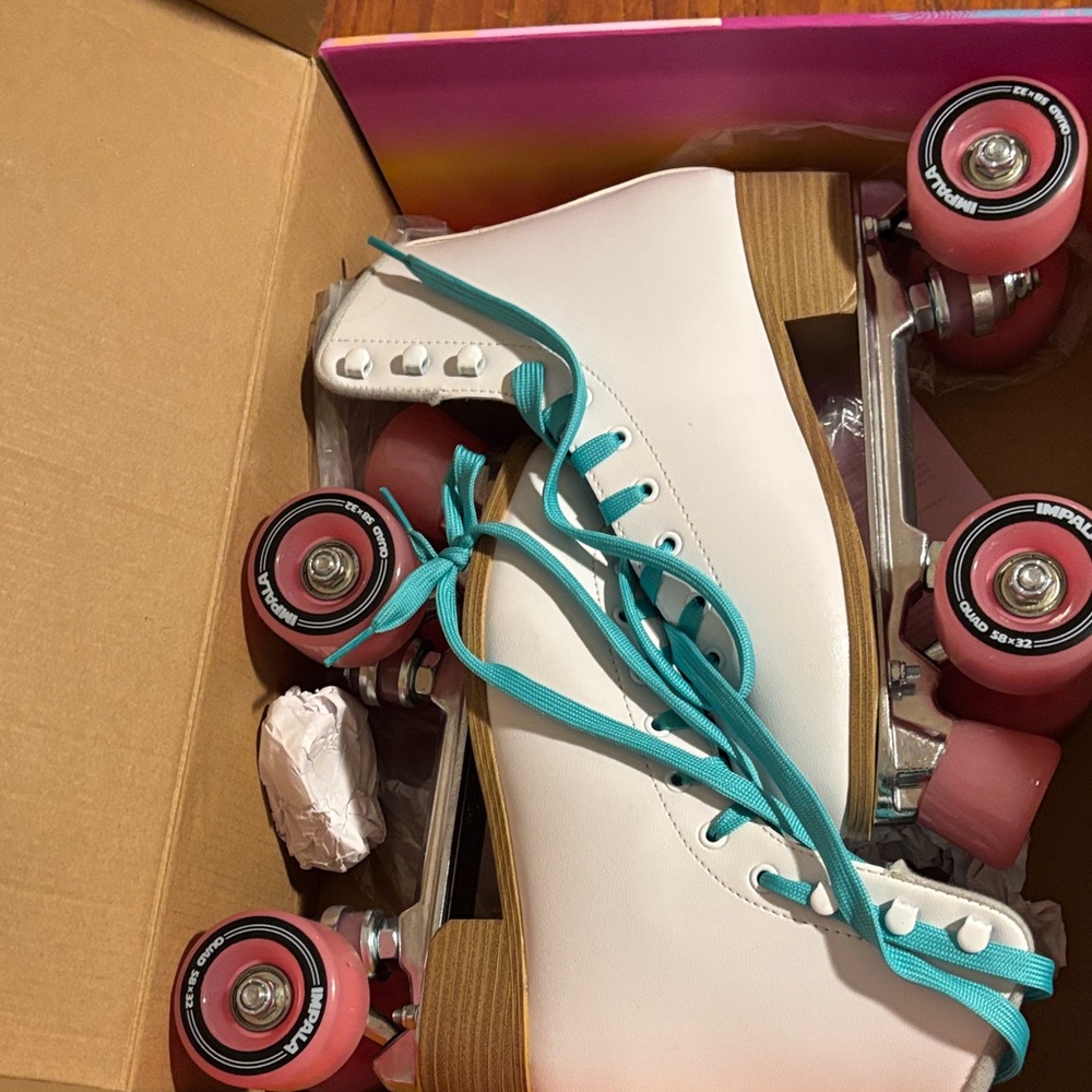 Impala New White Roller Skates with Pink Wheels in Box with handle